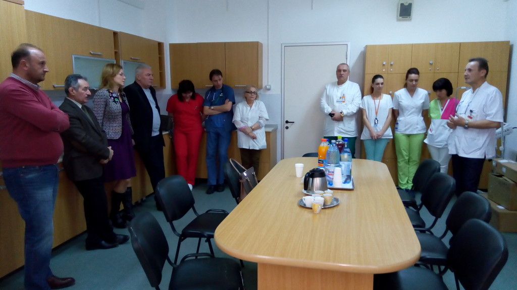 Rotary Club Alba Iulia a oferit Unităţii de Primiri Urgenţe din Alba Iulia aparatură medicală, în valoare de 12.000 de lei